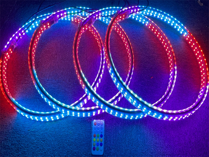 Ford using wheel rings light